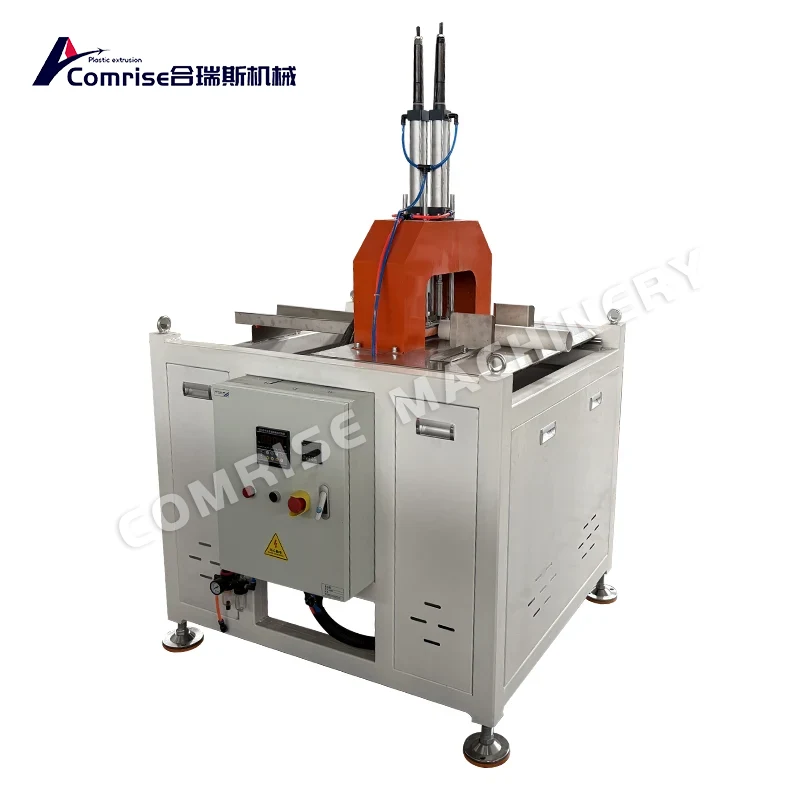 Máquina para fabricar tubos conductos de PVC